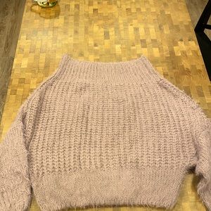 Lulus cold shoulder/slight crop top pink sweater M